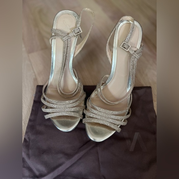 Gold Bagdley Mishchak jeweled shoes - Picture 1 of 3